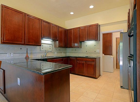4th image of 7167 Brisbane Ct