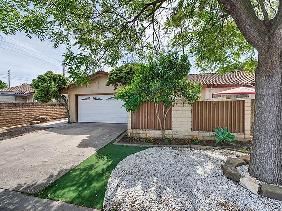 3rd image of 2104 Sharon Way