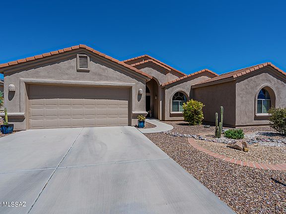2nd image of 520 W Golf Haven Dr