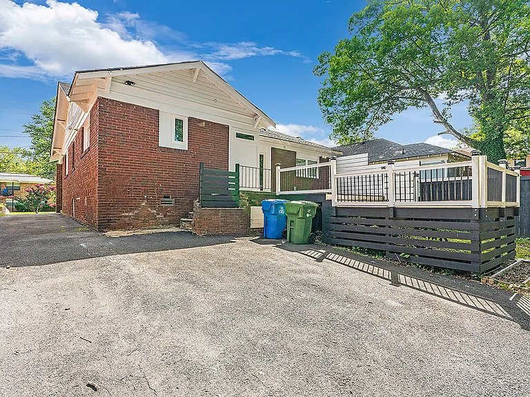 1364 Donnelly Ave SW — Photo 30