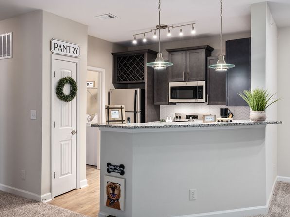 1700 Lakeshore Rdg #1516