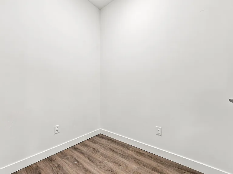 350 Livingston Cmn NE #3303 — Photo 13