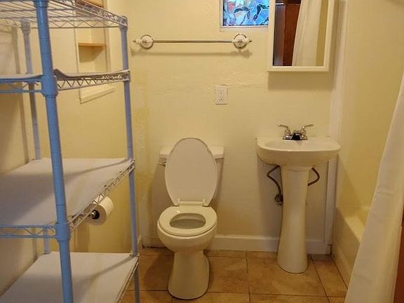 4th image of 1212 E Knollwood St APT A