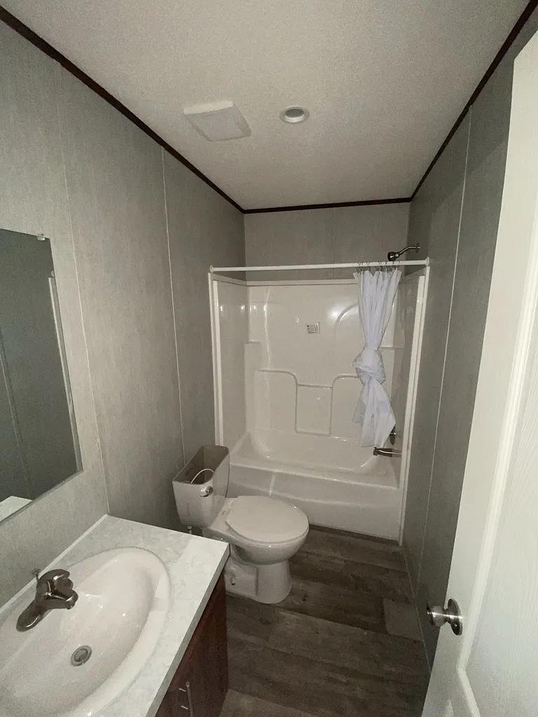 2 bed, 2.0 bath, 784 sqft, $1,100 — Photo 1