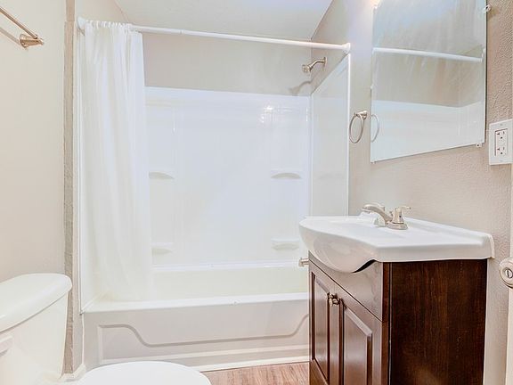 2nd image of 52 Ruth St #3