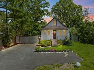 208 Turnpike St, Canton, MA 02021