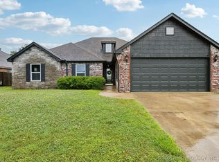 10754 E 122nd Ct N, Collinsville, OK 74021