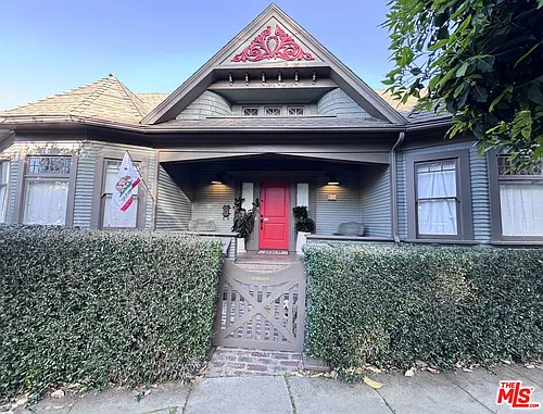 814 E Edgeware Rd Photo 1