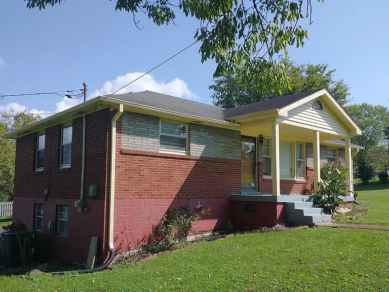 Hamblen Dr — Photo 2