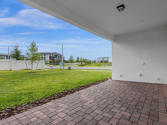4th image of 10411 Park Estates Ave