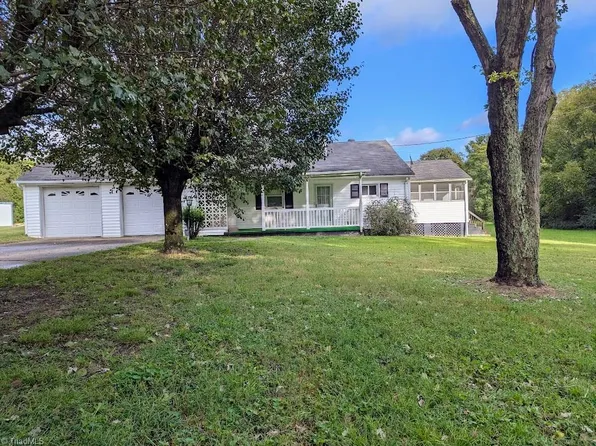 243 Beacher Gardner Rd, Winston Salem, NC 27107