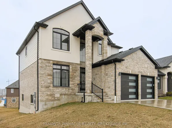 1932 Trailsway Dr, London, ON N6K 0K7