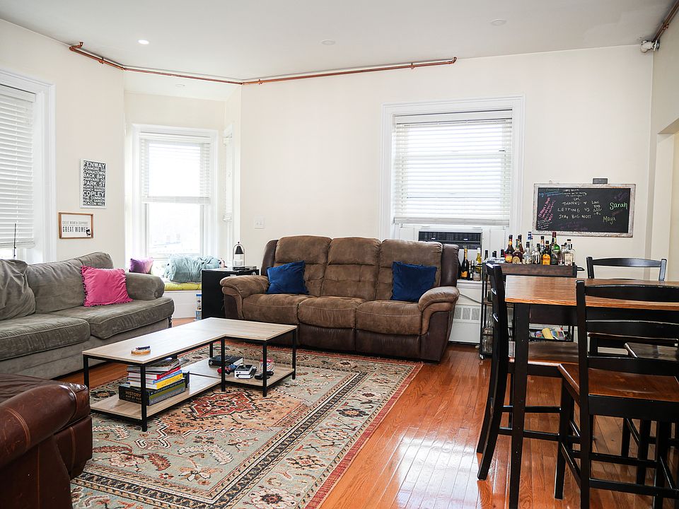 1st image of 25 Garrison Rd APT 2
