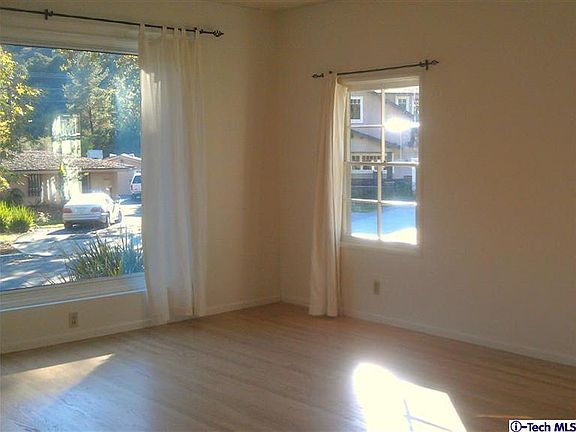 3rd image of 3223 Park Vista Dr