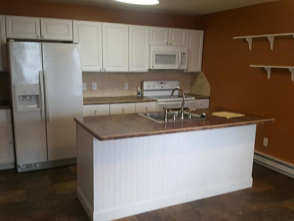2nd image of 32 E League St