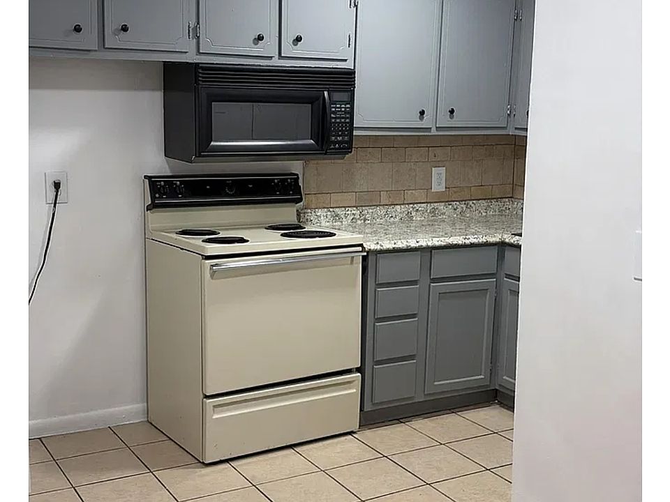 1st image of 714 Maylene Dr #B
