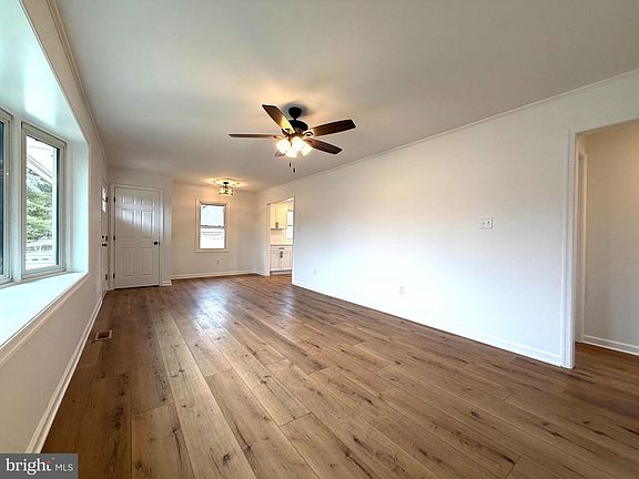 4th image of 178 Bernice Ave
