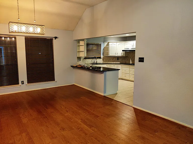 6732 Coach House Ln — Photo 6
