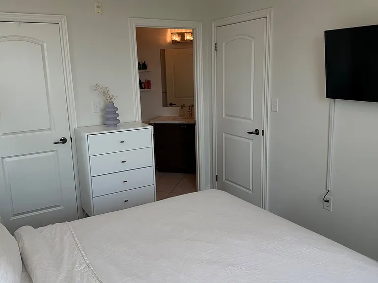 383 Main St E #310 — Photo 14