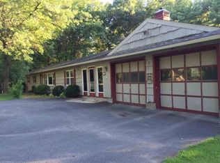 26 Rabbit Ln, Kinderhook, NY 12106