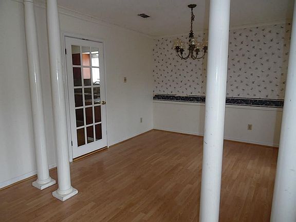 5th image of 9011 Haverstock Dr
