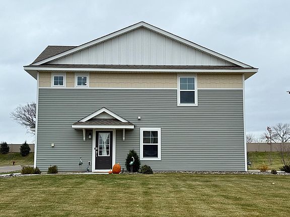 4th image of 2170 Bay Dr