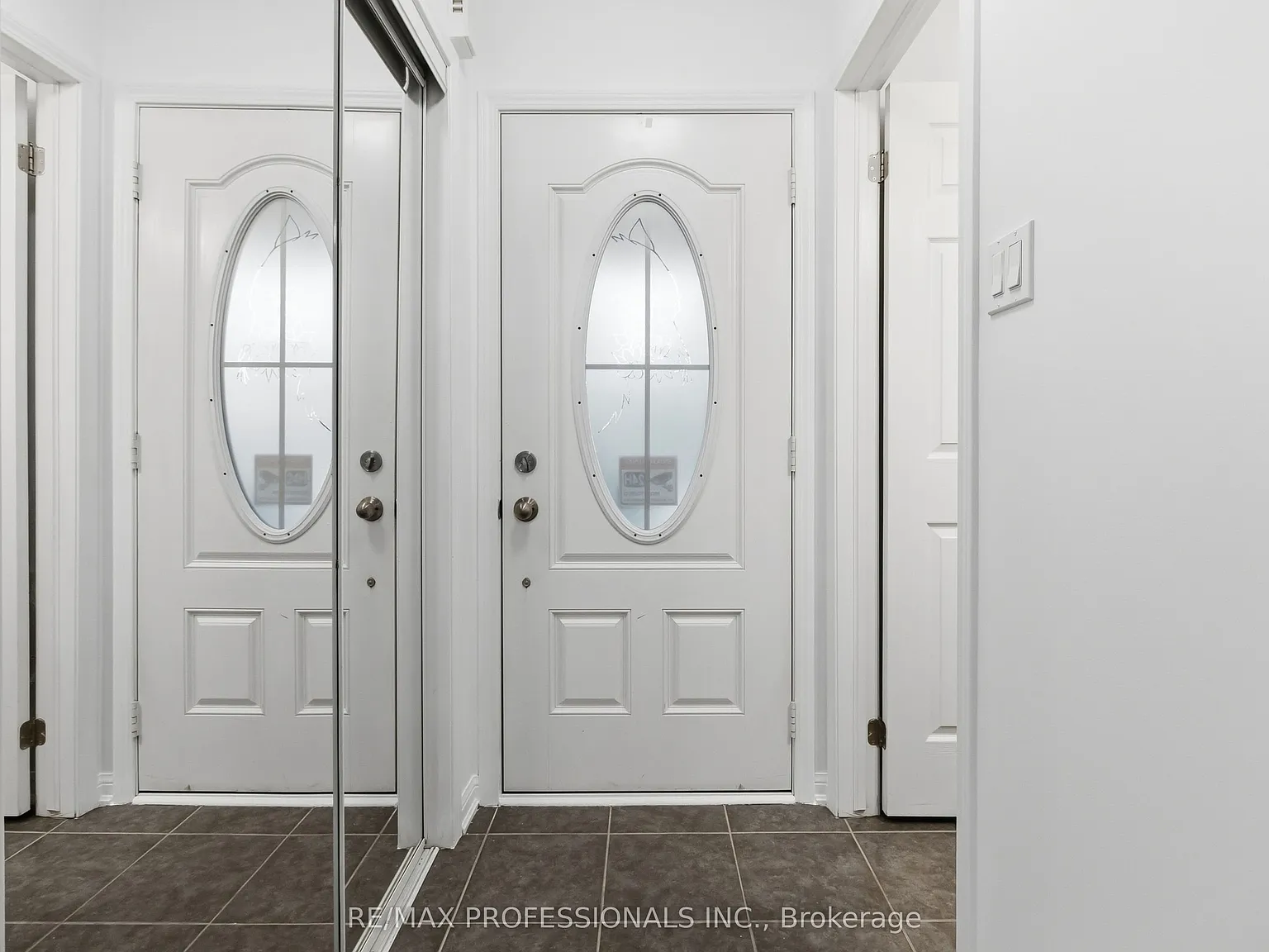3 bed, $3,100 — Photo 3