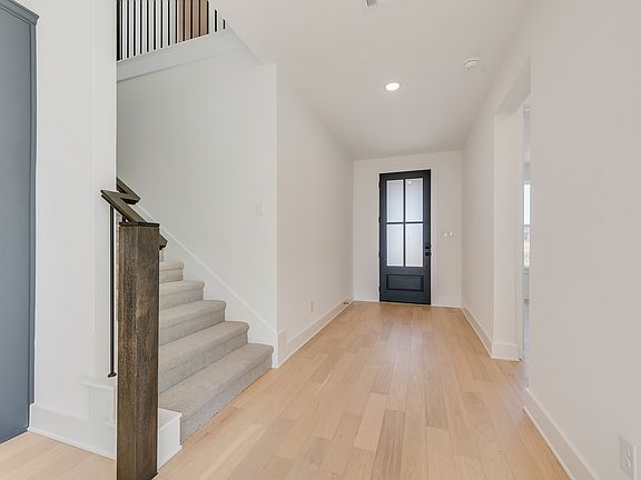 4th image of 1428 Kirkdale Dr