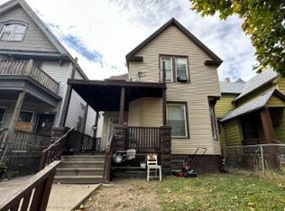 2933 N 11th St, Milwaukee, WI 53206