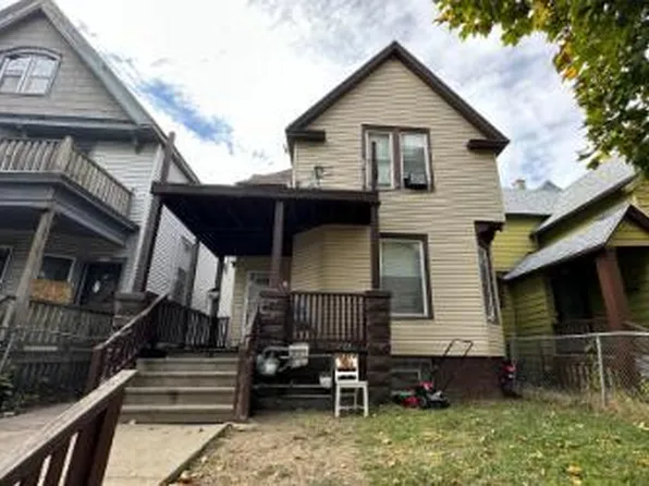 2933 North 11th STREET, Milwaukee, WI 53206