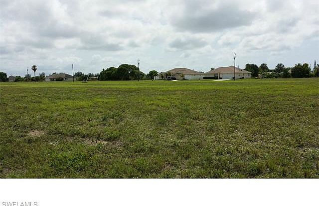 1st image of 3313 SW 8th Pl