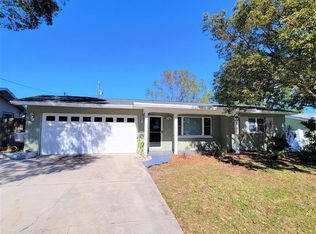 880 8th Ave NE, Largo, FL 33770