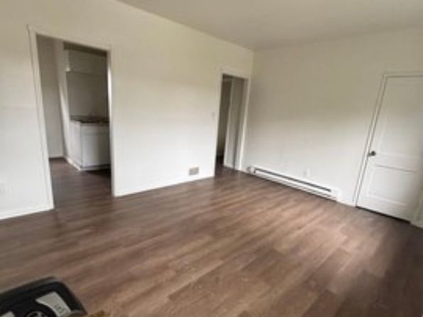 611 Maude Ave Floor 2