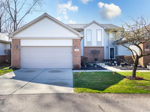 448 Ravencrest Ln #50, Westland, MI 48185