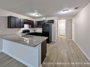8478 McGirts Village Ln, Jacksonville, FL 32210