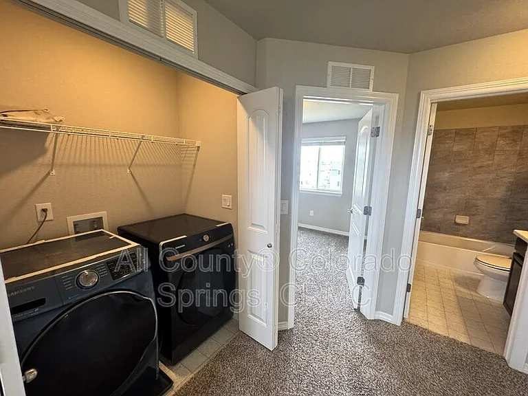6471 Weiser Dr — Photo 10