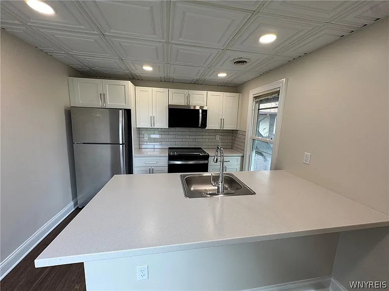 2 Agassiz Cir #B — Photo 9