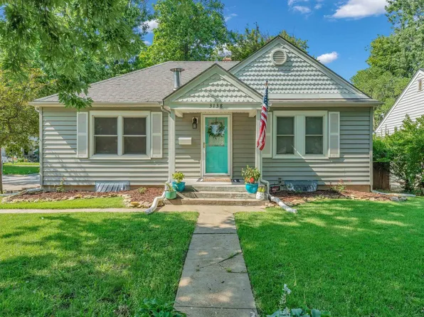 3138 SW Dorr St, Topeka, KS 66604