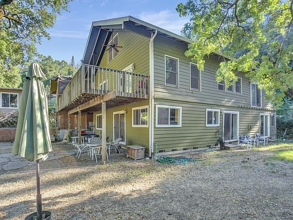 2nd image of 19880 Oakmont Dr