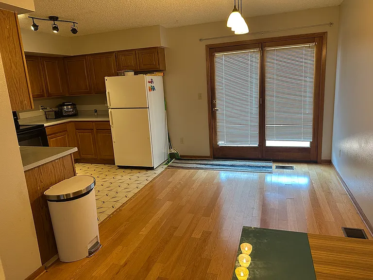 1156 Mormon Trek Blvd — Photo 15