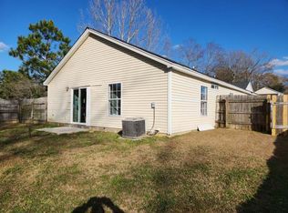 8781 Tigershark Ave, North Charleston, SC 29406
