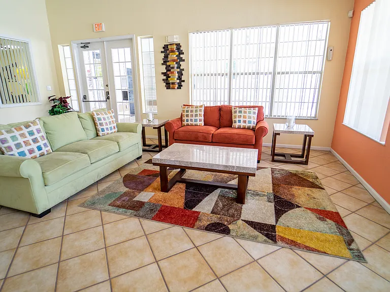 Palmetto Trace Apartments — Photo 11