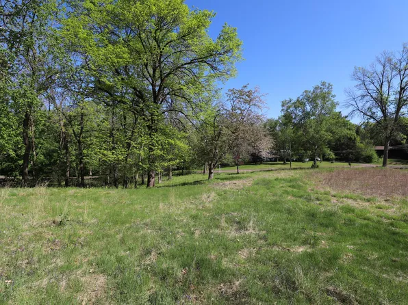 150 Cedar St, White Bear Lake, MN 55110