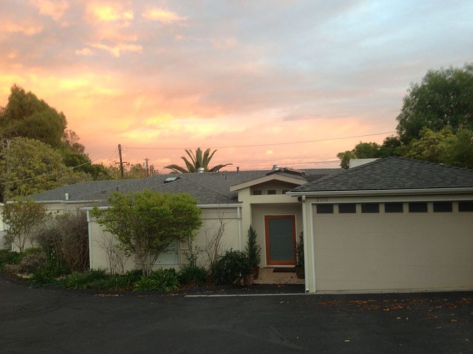 1st image of 950 Las Lomas Ave