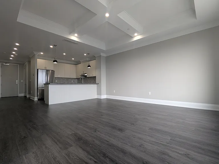 121 King St W — Photo 37