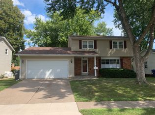 3019 Windsor Dr, Bettendorf, IA