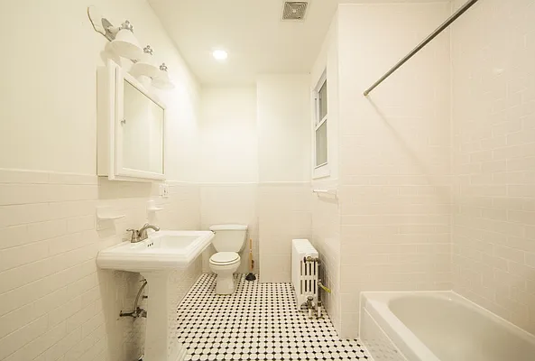 Rented by Jonathan Wachtel, LREB | media 27