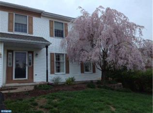 28 Flint Ridge Dr, Reading, PA 19607