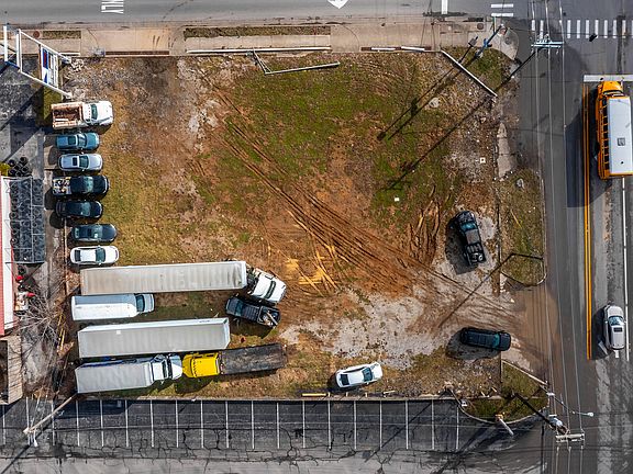 4th image of 1209 Winchester Rd