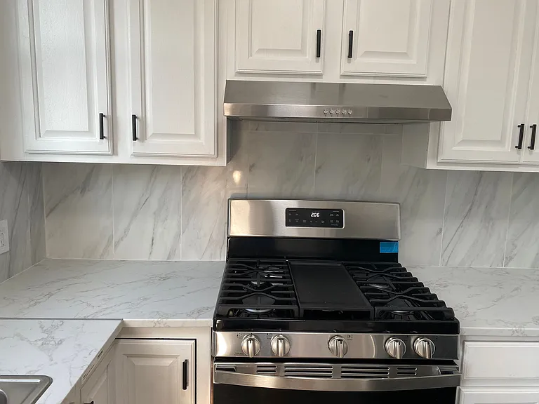 52 Amherst Ave — Photo 10